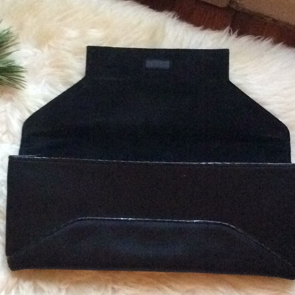 Clutch - Picture 6 of 7